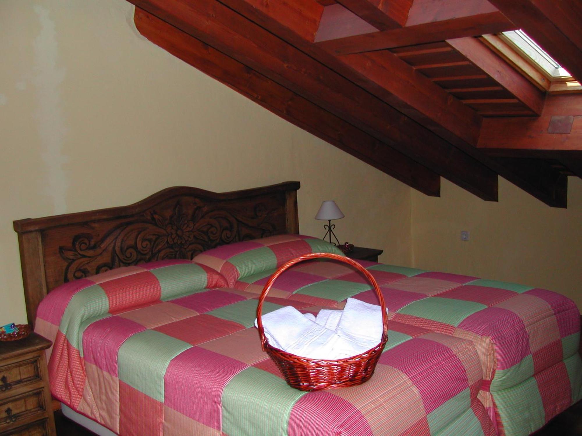 Madre Terra Guest House La Puebla de la Sierra Luaran gambar